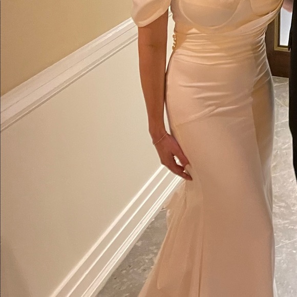 Adam Zohar wedding gown - Picture 6 of 10